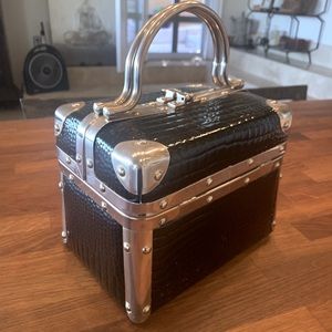 Borsa Bella Italian Box Purse